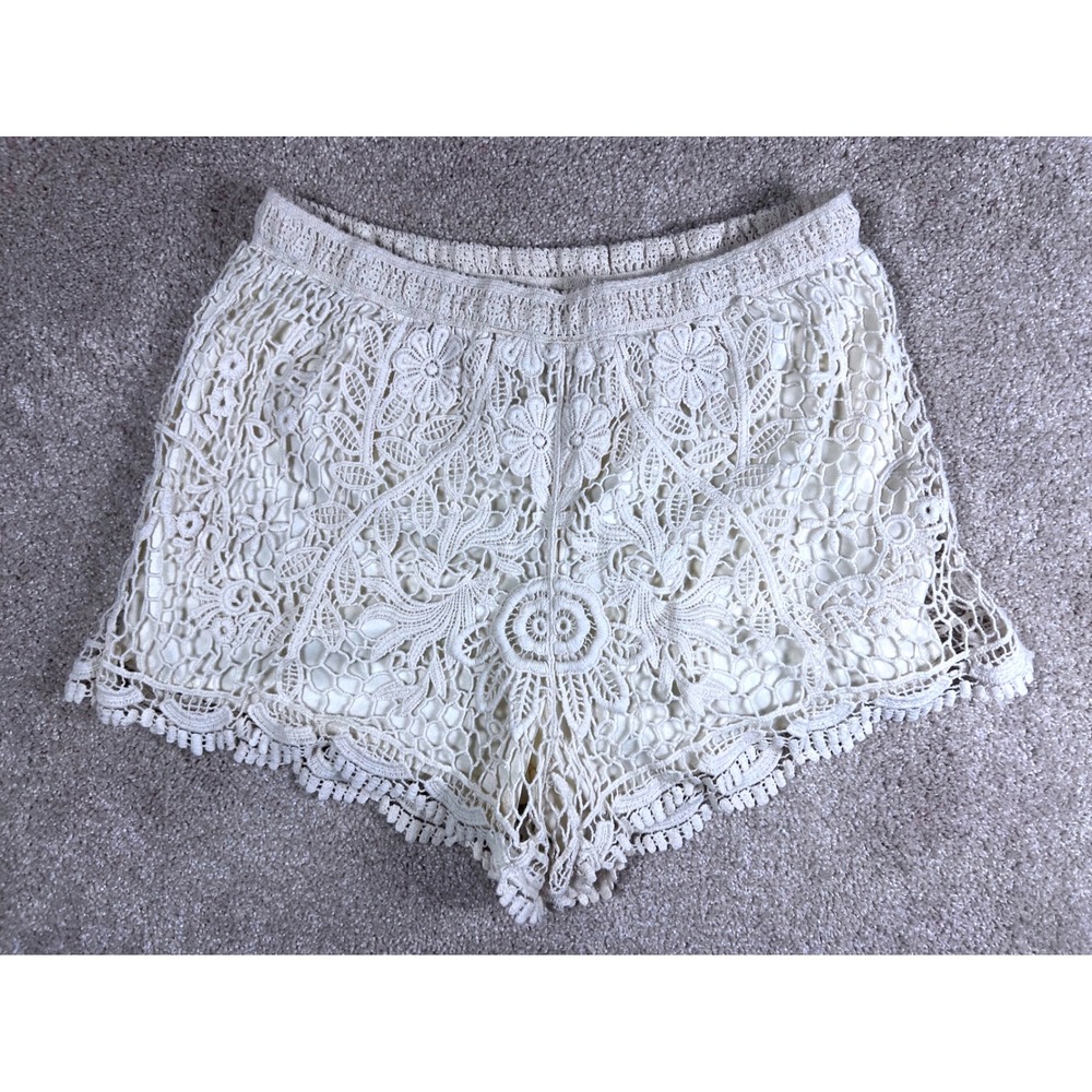 Vivid Collection Cream Crochet Lace Shorts Women's‎ Medium Floral Boho Festival